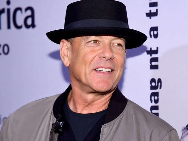 Bruce Willis: boato de vida separado da família não se confirma; entenda a demência frontotemporal